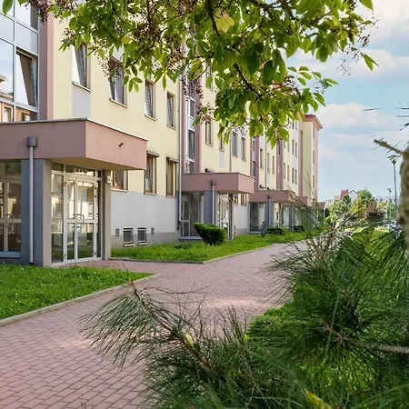 Apartment Excellent With Parking & Balcony By Renters