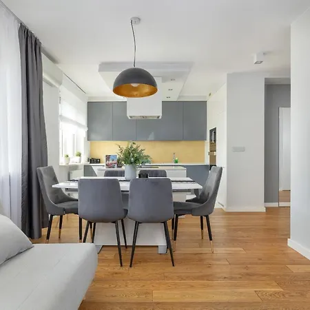 Appartement Excellent With Parking & Balcony By Renters Cracovie
