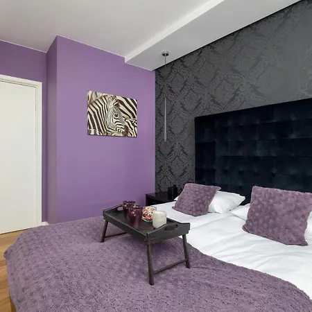 Excellent With Parking & Balcony By Renters Appartement *