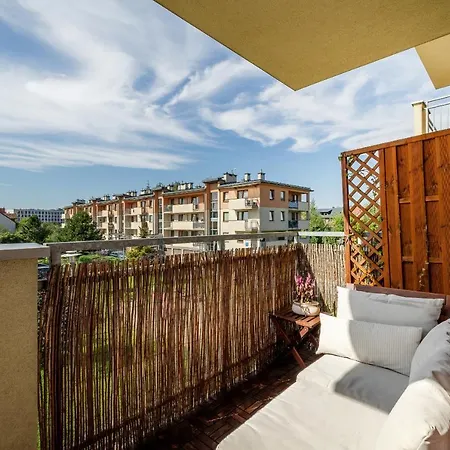 Apartment Excellent With Parking & Balcony By Renters Krakow